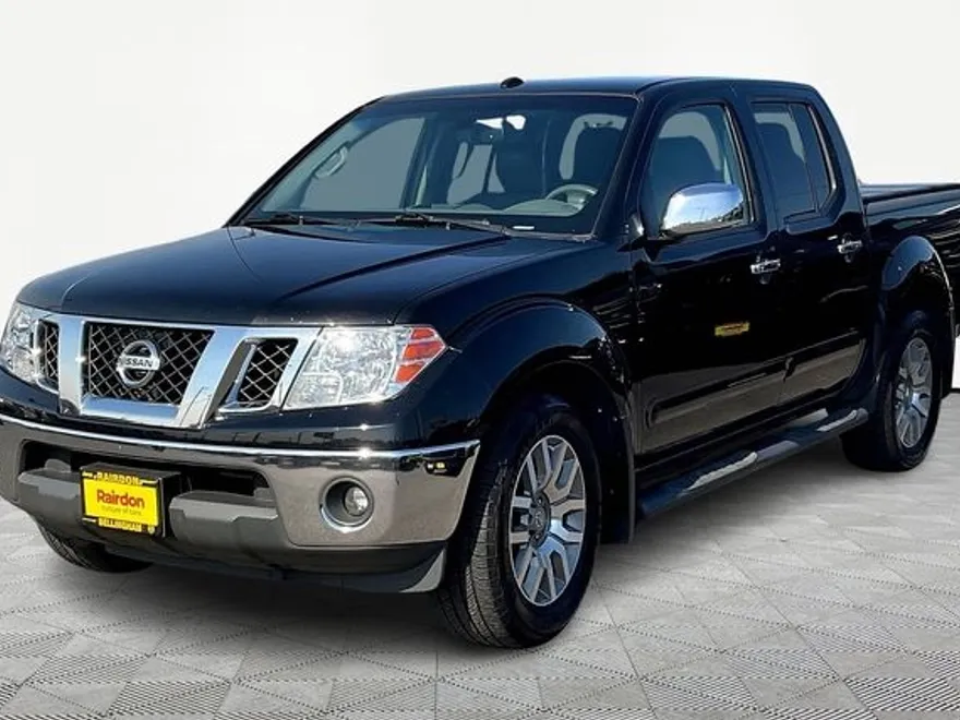 2013 Nissan Frontier SL photo 1