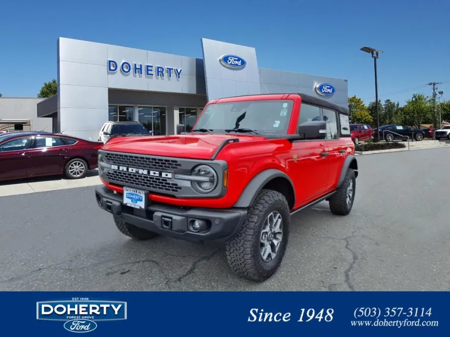 2023 Ford Bronco Badlands photo 1