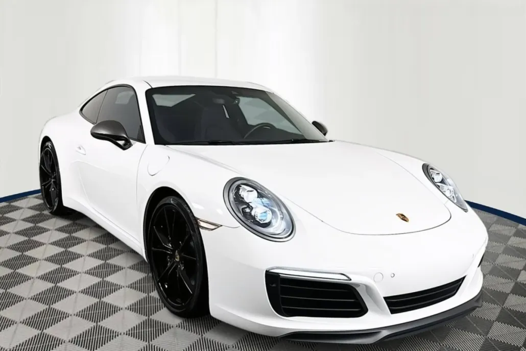 2019 Porsche 911 T photo 1