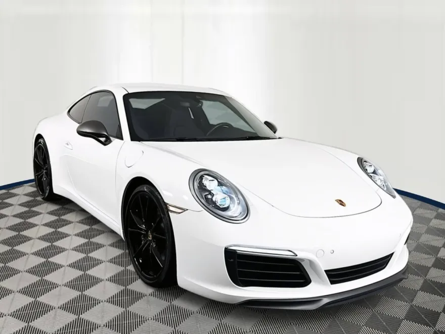 2019 Porsche 911 T photo 1