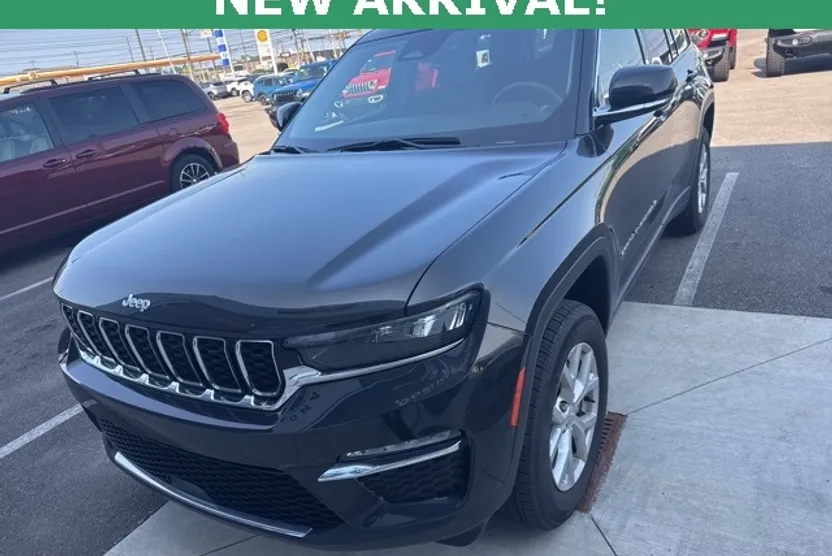 2023 Jeep Grand Cherokee Limited photo 1