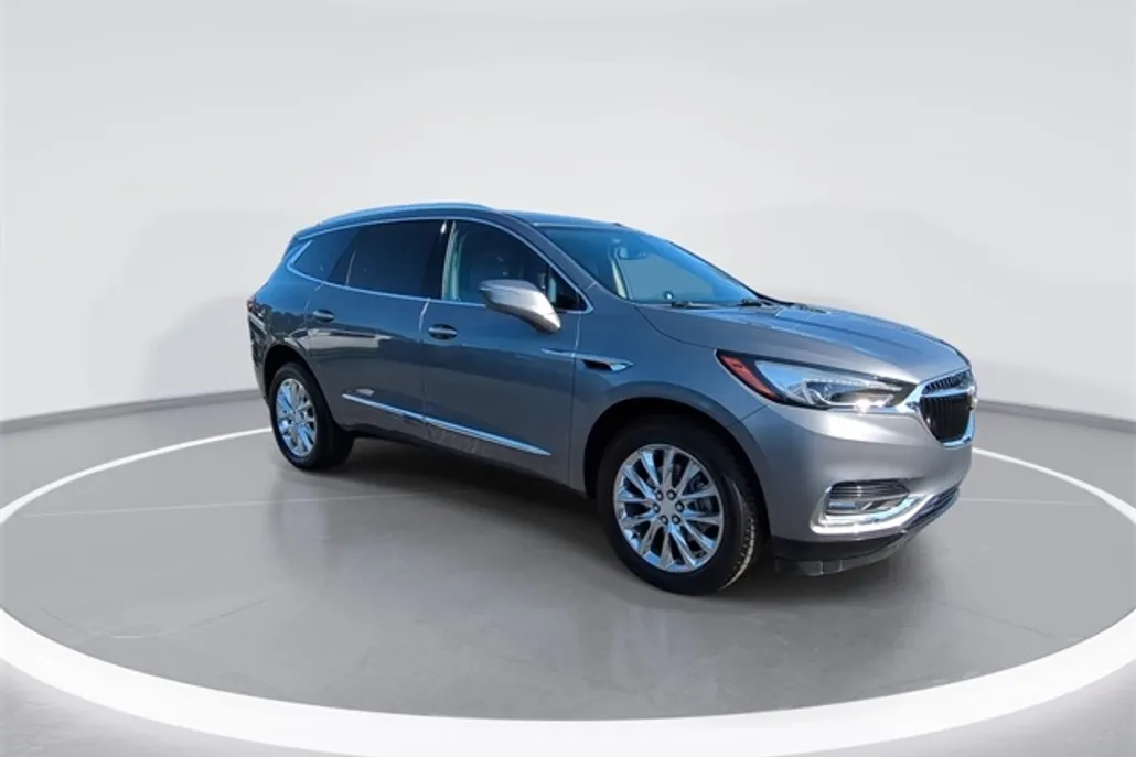 2018 Buick Enclave Essence photo 1