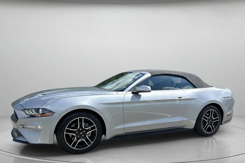 2023 Ford Mustang EcoBoost Premium photo 1