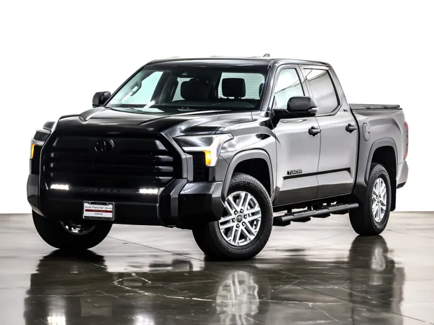 2024 Toyota Tundra SR5 CrewMax photo 1