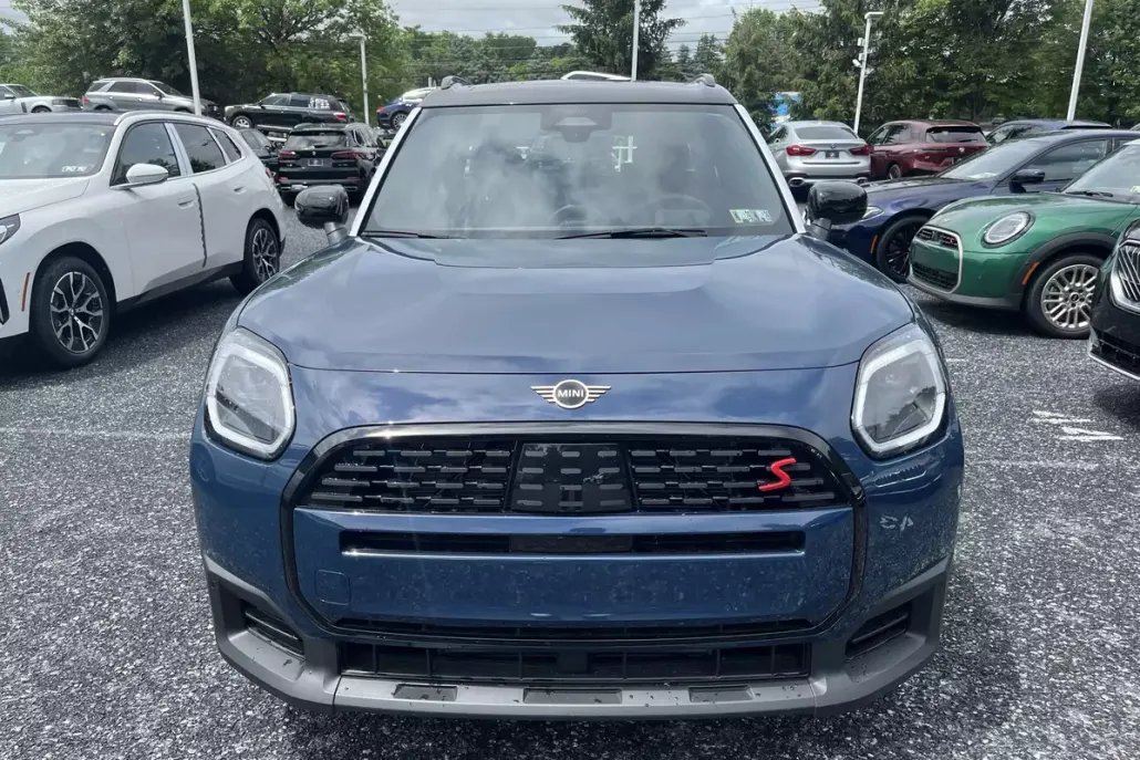 2025 Mini Cooper S ALL4 photo 1