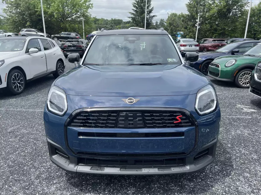 2025 Mini Cooper S ALL4 photo 1