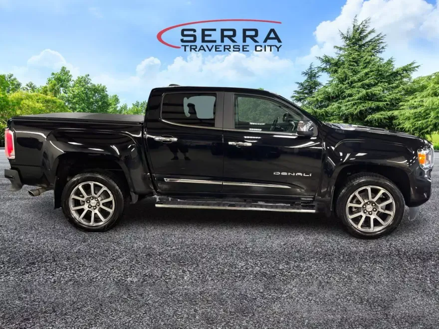 2021 Gmc Canyon Denali photo 2
