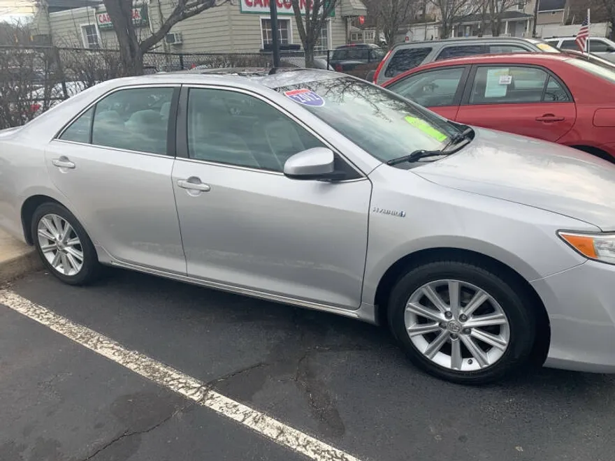2012 Toyota Camry Hybrid photo 1