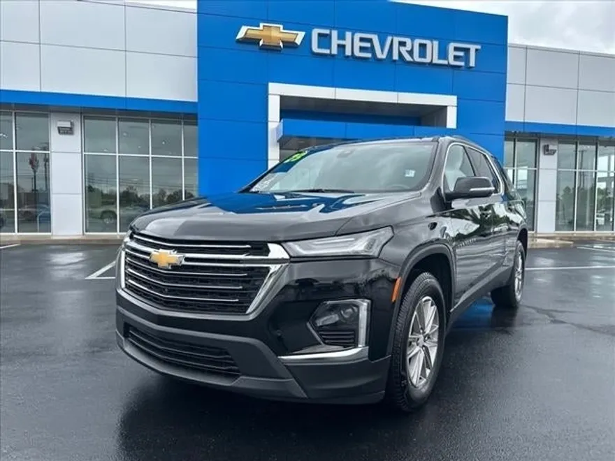 2023 Chevrolet Traverse Cloth photo 1