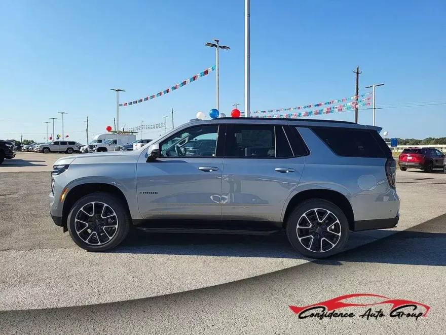 2025 Chevrolet Tahoe RST photo 1