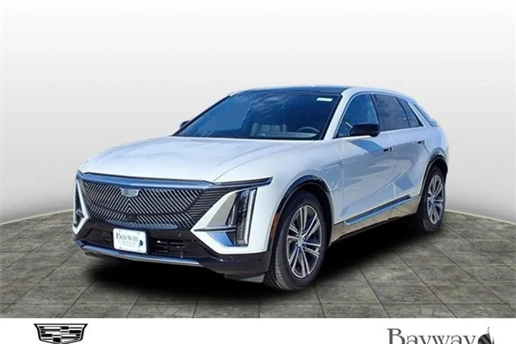 2025 Cadillac Lyriq Luxury photo 1