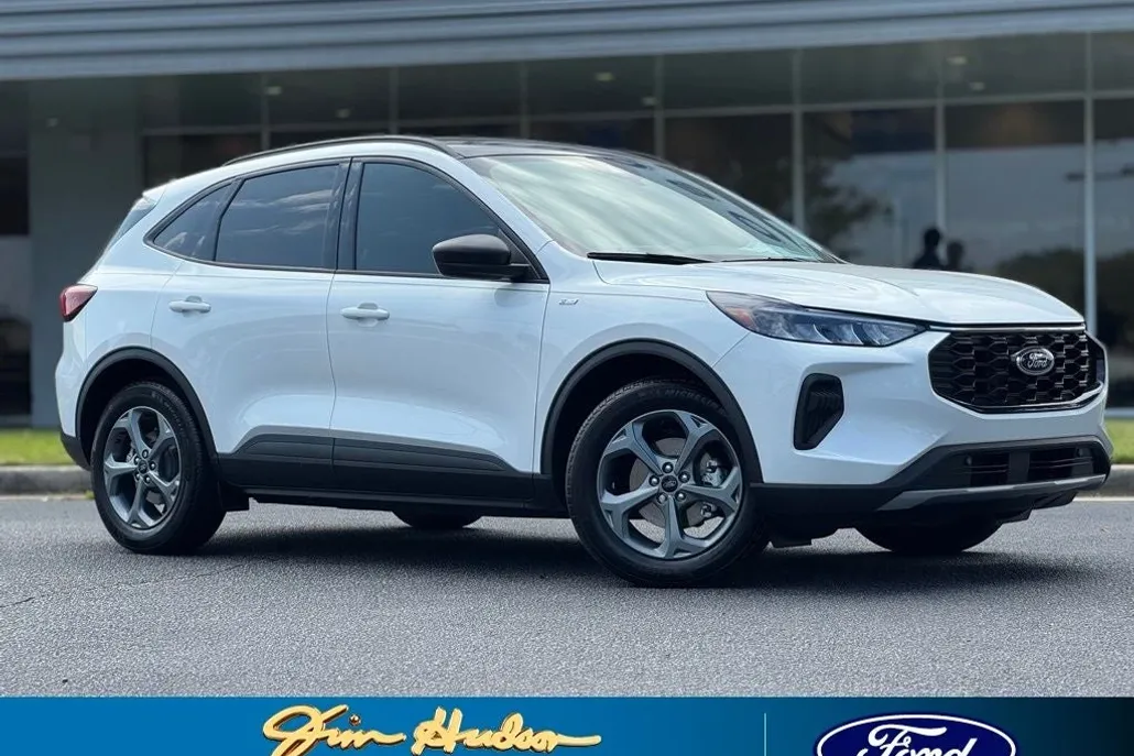 2025 Ford Escape Hybrid ST-Line photo 1