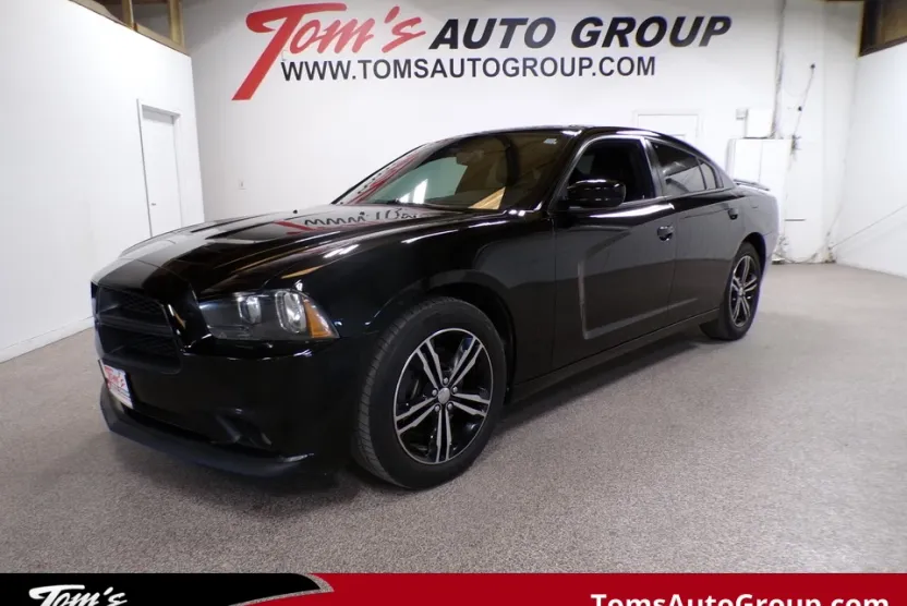 2014 Dodge Charger R/T Plus photo 1