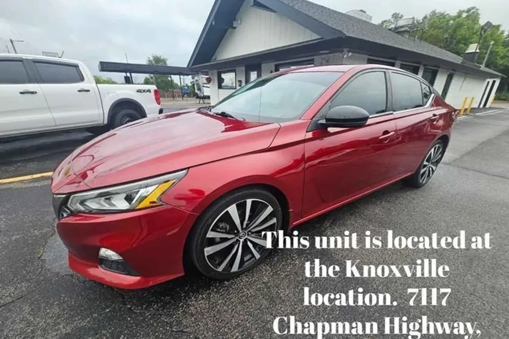 2020 Nissan Altima 2.5 SR photo 1
