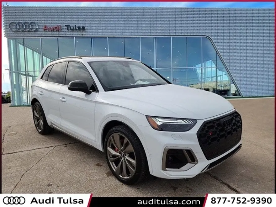 2025 Audi SQ5 Prestige photo 1
