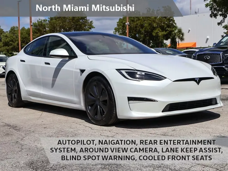 2022 Tesla Model S photo 1