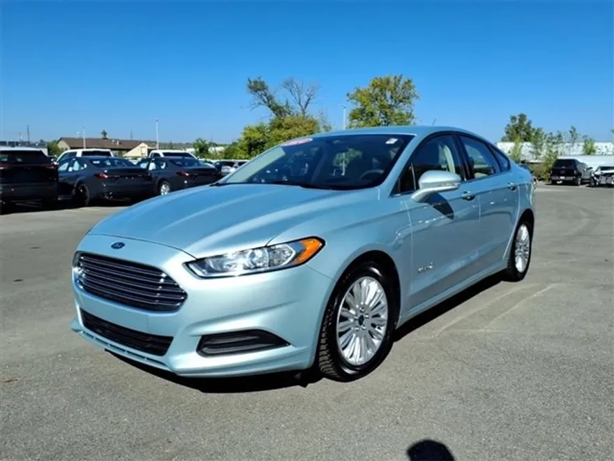 2014 Ford Fusion SE Hybrid photo 1
