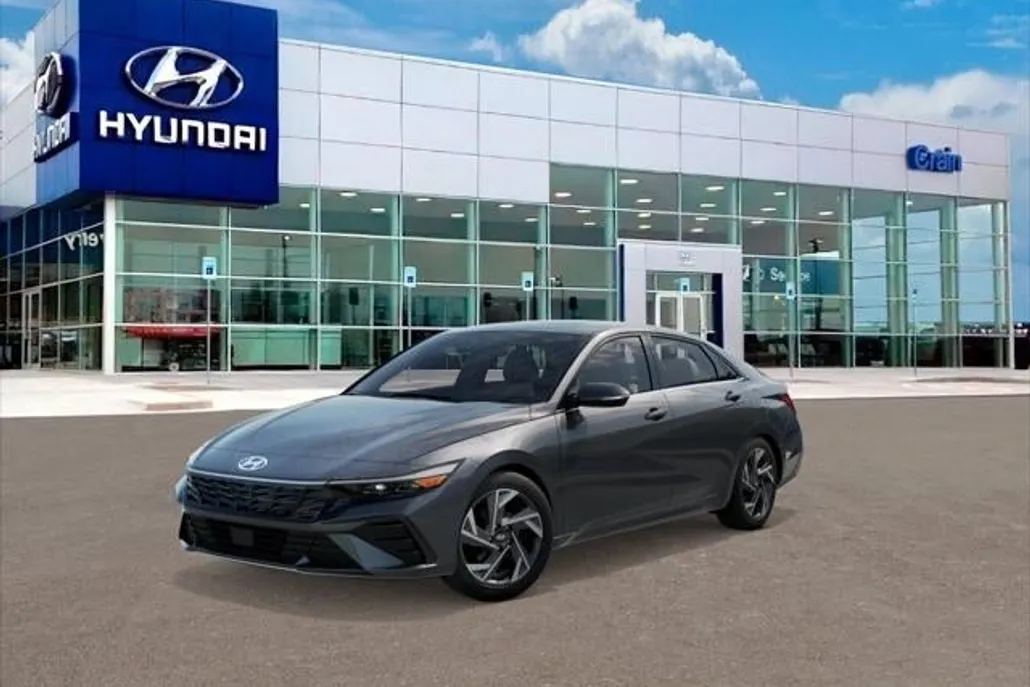 2025 Hyundai Elantra Limited photo 1