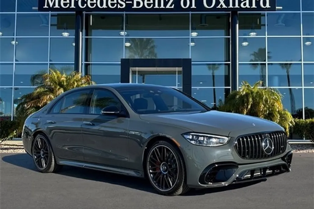 2025 Mercedes Benz S 450 63 e 4MATIC photo 1