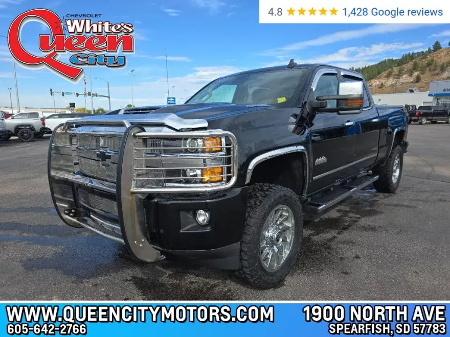 2017 Chevrolet Silverado High Country photo 1