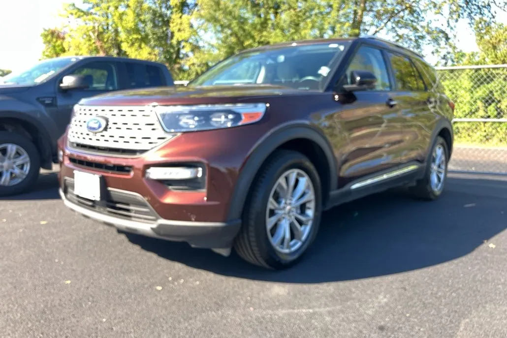 2020 Ford Explorer Limited photo 1