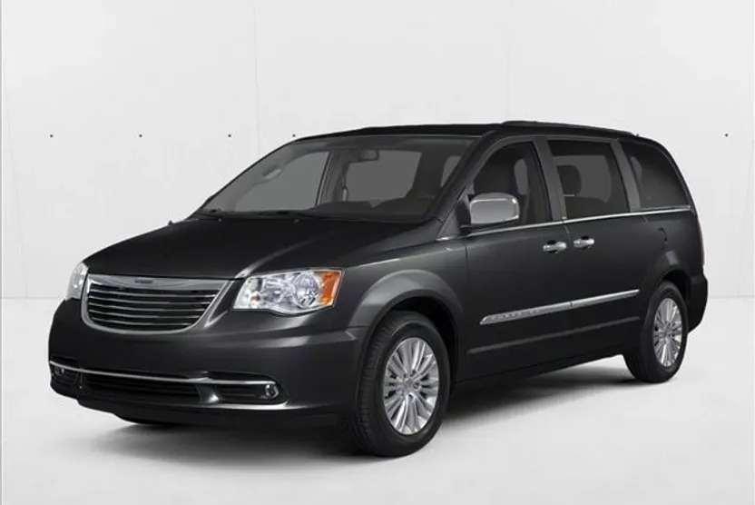2012 Chrysler Town & Country photo 1