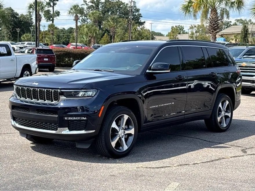 2024 Jeep Grand Cherokee Limited photo 1