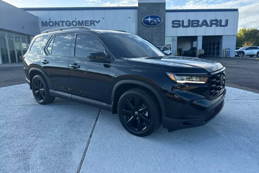 2025 Honda Pilot Black Edition photo 1