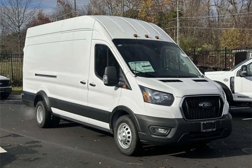 2024 Ford Transit photo 1