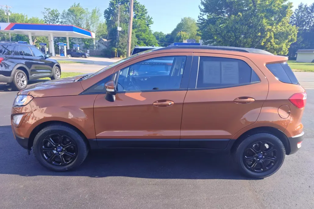 2020 Ford EcoSport SE photo 1