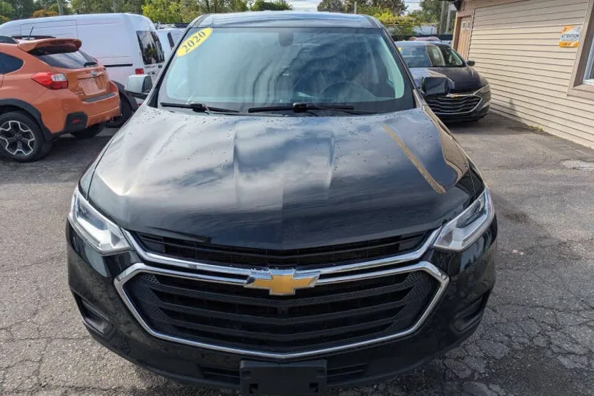 2020 Chevrolet Traverse LS photo 1