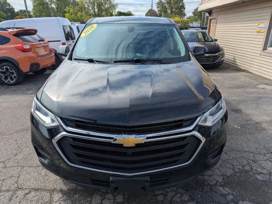 2020 Chevrolet Traverse LS photo 1