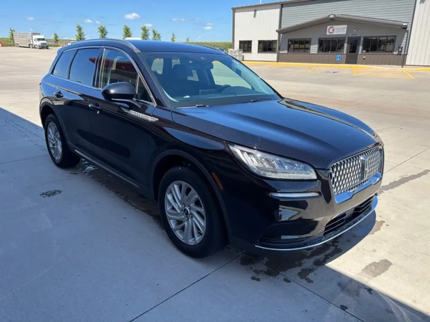 2021 Lincoln Corsair Standard photo 1