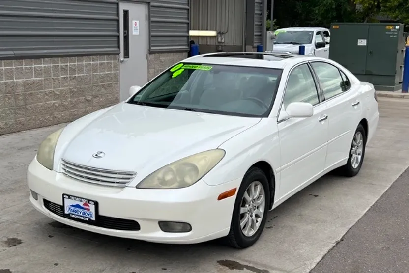 2004 Lexus ES 330 photo 1