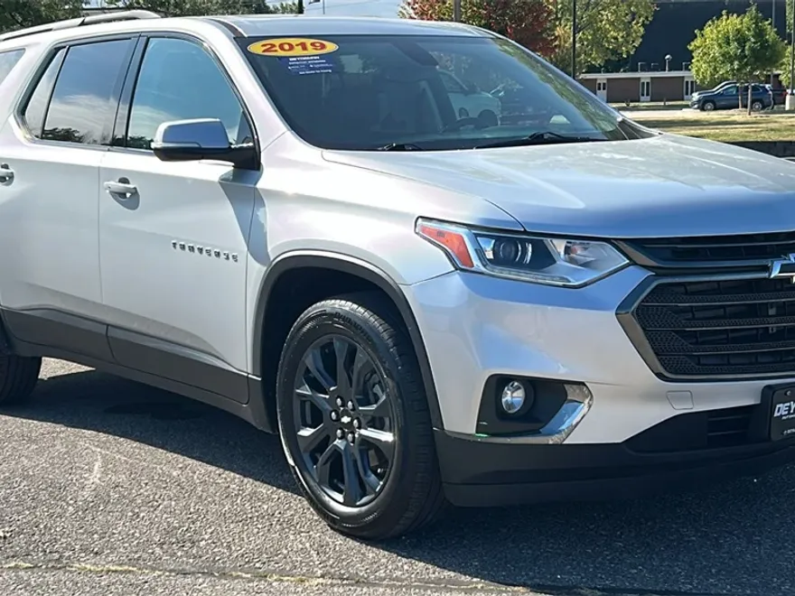 2019 Chevrolet Traverse RS photo 1