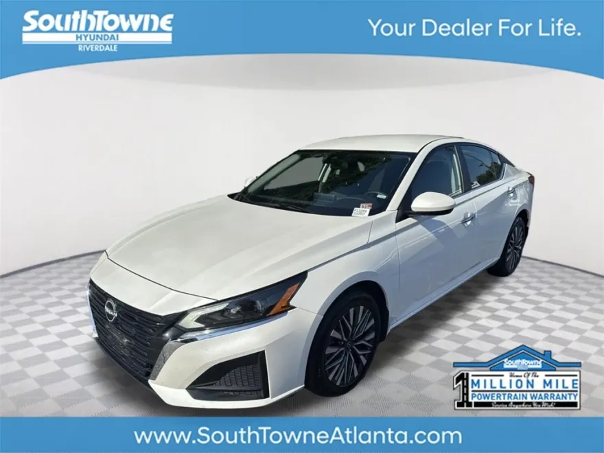 2023 Nissan Altima 2.5 SV photo 1