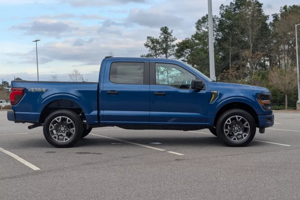 2025 Ford F-150 STX photo 1