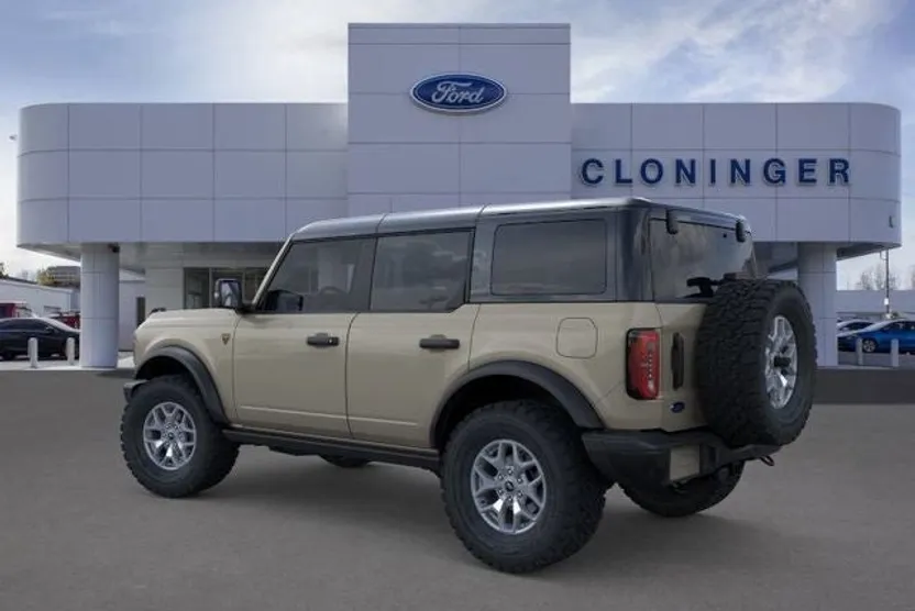 2025 Ford Bronco Badlands photo 1