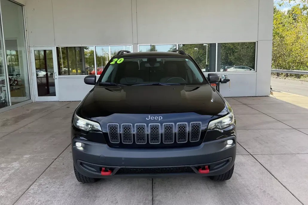 2020 Jeep Cherokee Trailhawk photo 1