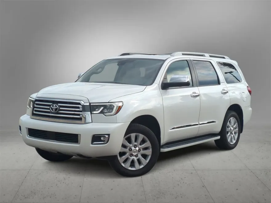 2021 Toyota Sequoia Platinum photo 1