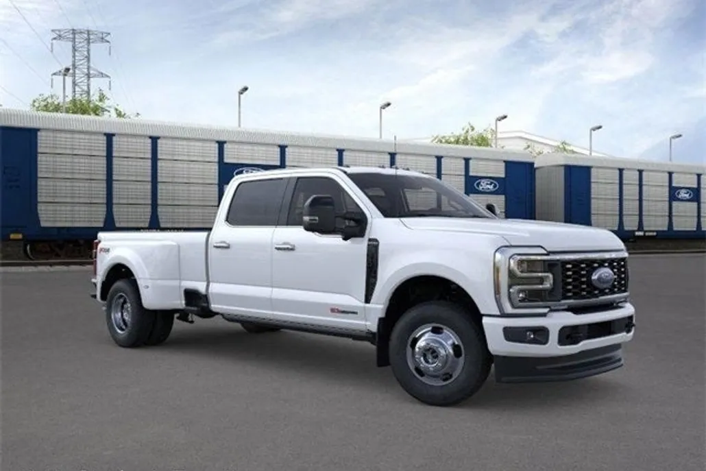 2025 Ford F-350 photo 1