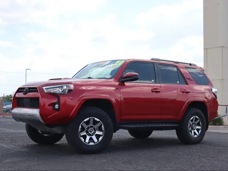 2022 Toyota 4Runner TRD Off-Road photo 1