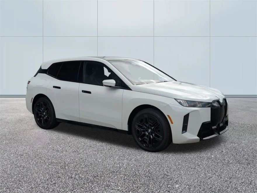 2026 Bmw iX photo 1