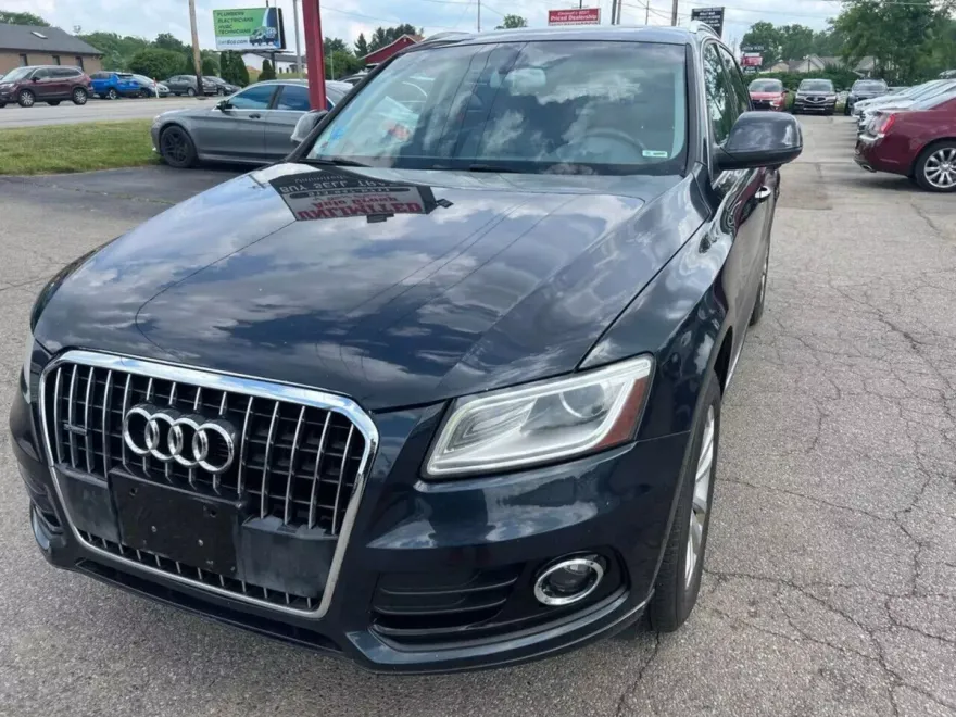 2015 Audi Q5 2.0T Premium photo 1