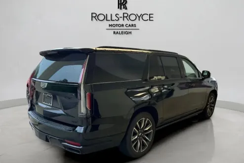 2021 Cadillac Escalade ESV Sport photo 2