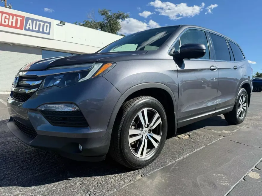 2017 Honda Pilot EX-L Sport photo 1