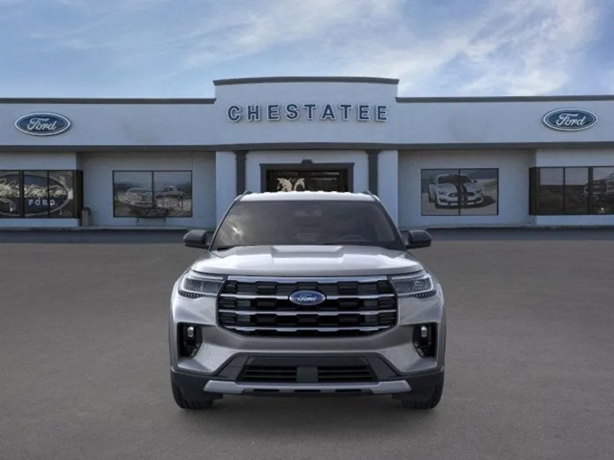 2025 Ford Explorer photo 1