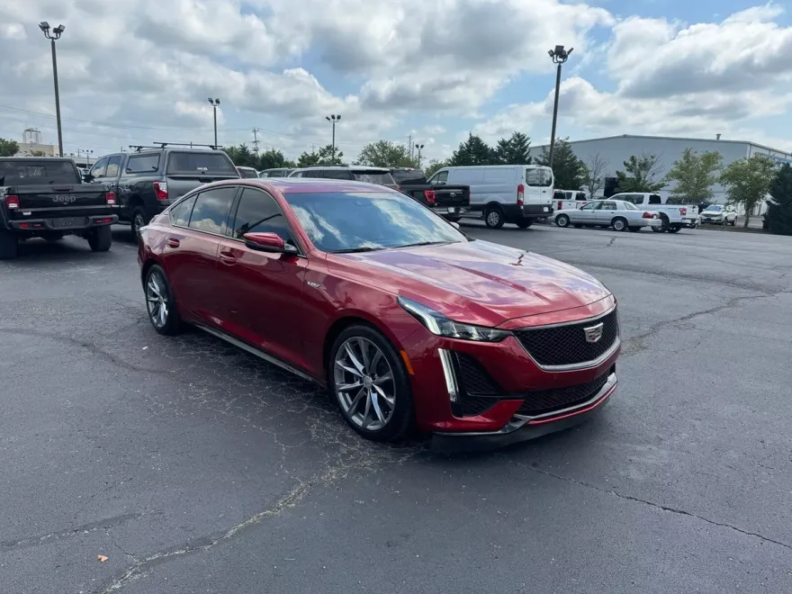 2024 Cadillac CT5 V photo 1