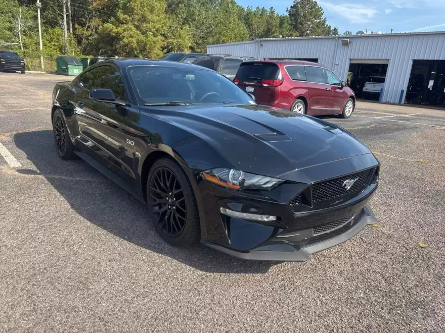 2018 Ford Mustang GT Premium photo 1