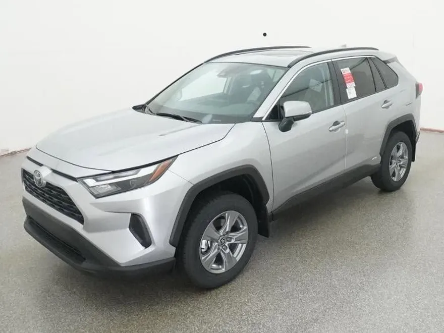 2025 Toyota RAV4 Hybrid XLE photo 1